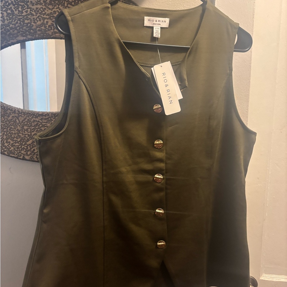 Rio & Rian Olive Green Sleeveless Top